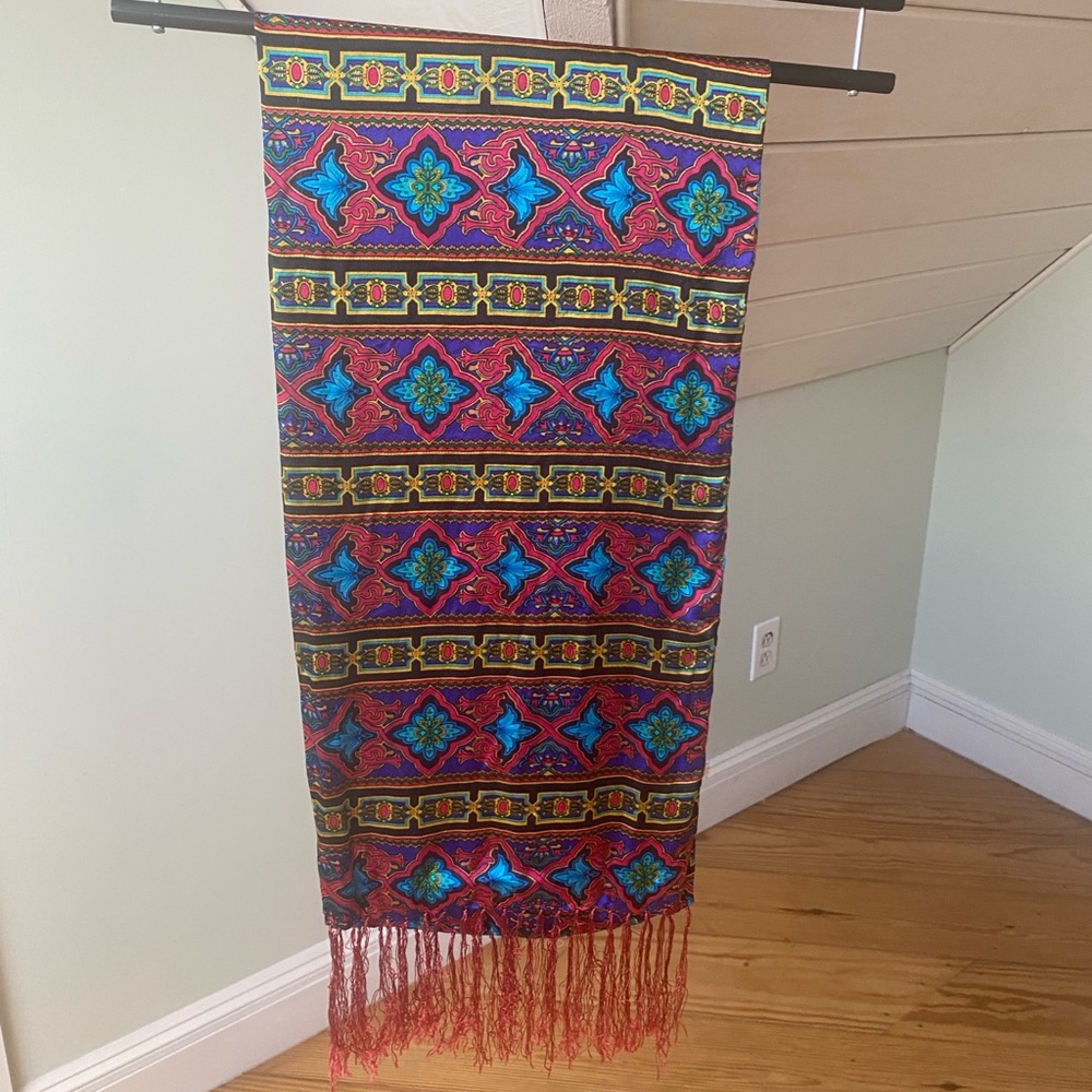 100% Silk Long Scarf Colorful Floral & Jewel Print Double Sided With Fringe EUC - Picture 7 of 7